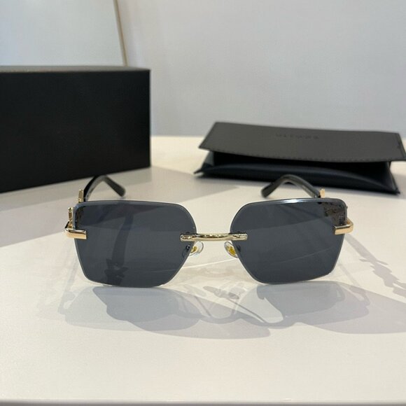 Saint Laurent Designer Sunglasses - Picture 3 of 7